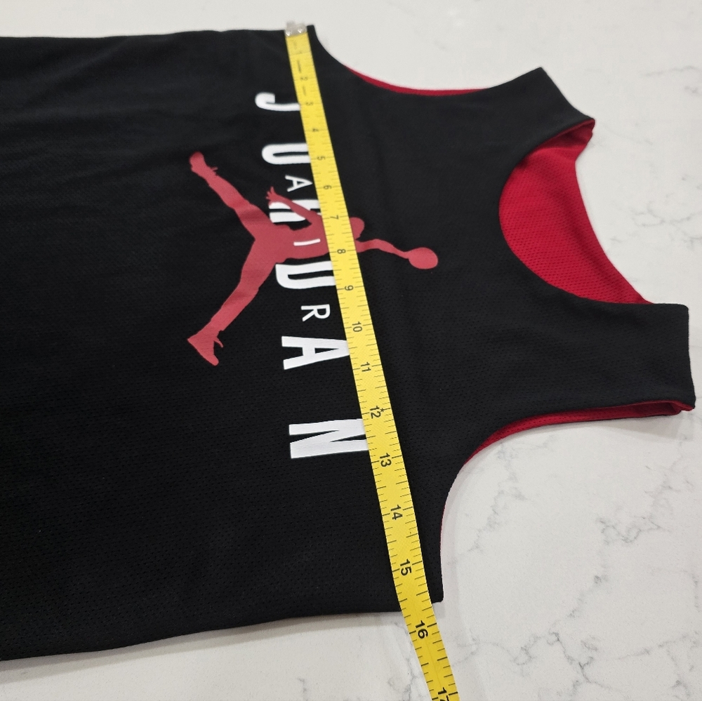 Boys' Jordan Dri-FIT Reversible Tank Size Small - Picture 7 of 9